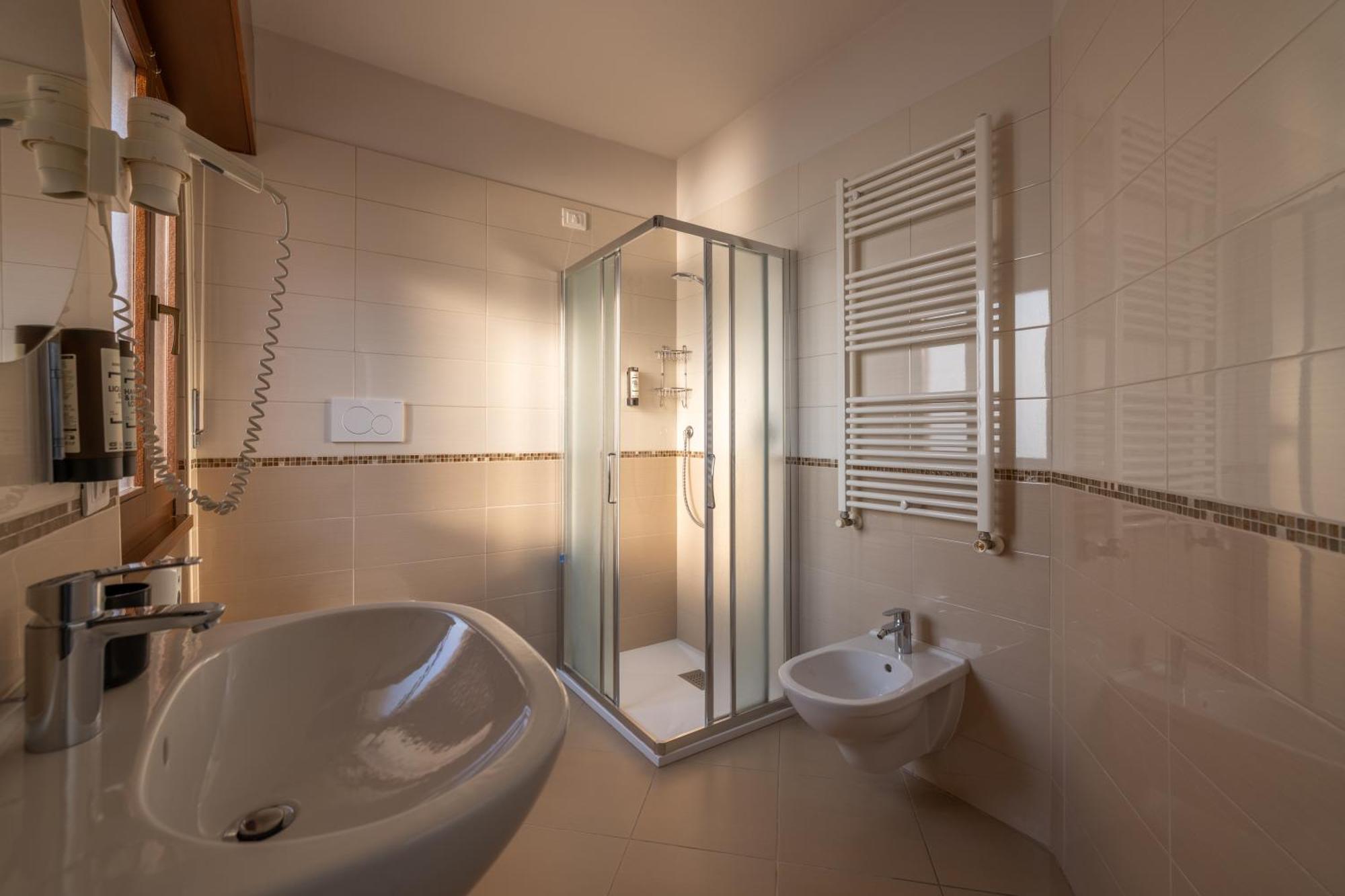 La Vista Postcard Hotel 3*