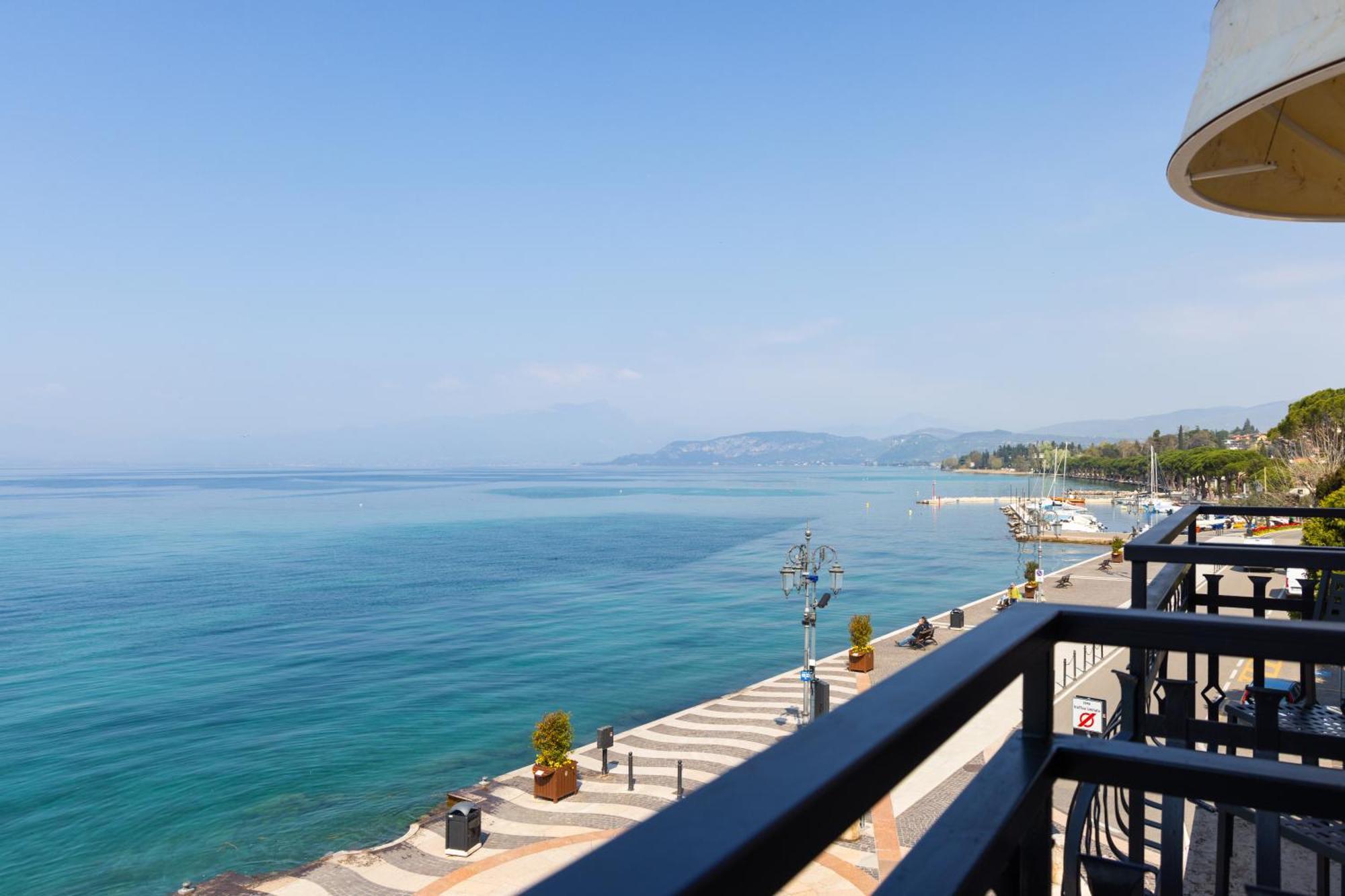 Hotel La Vista Postcard Lazise