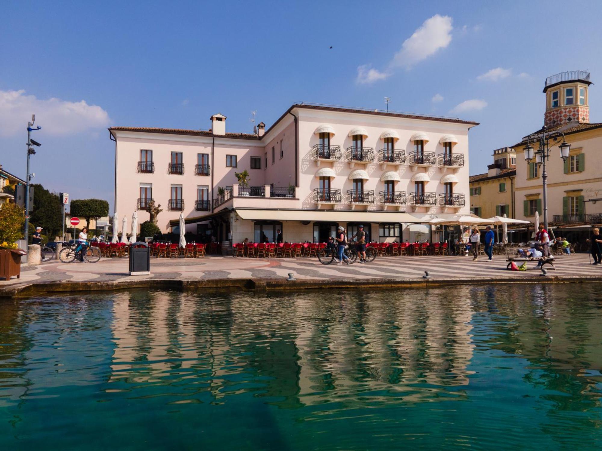 La Vista Postcard Hotel 3*