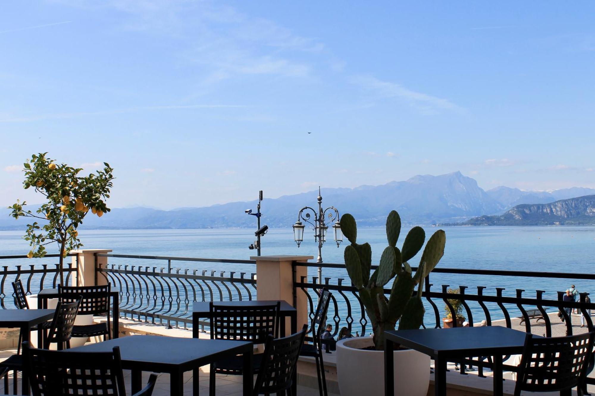Hotel La Vista Postcard Lazise